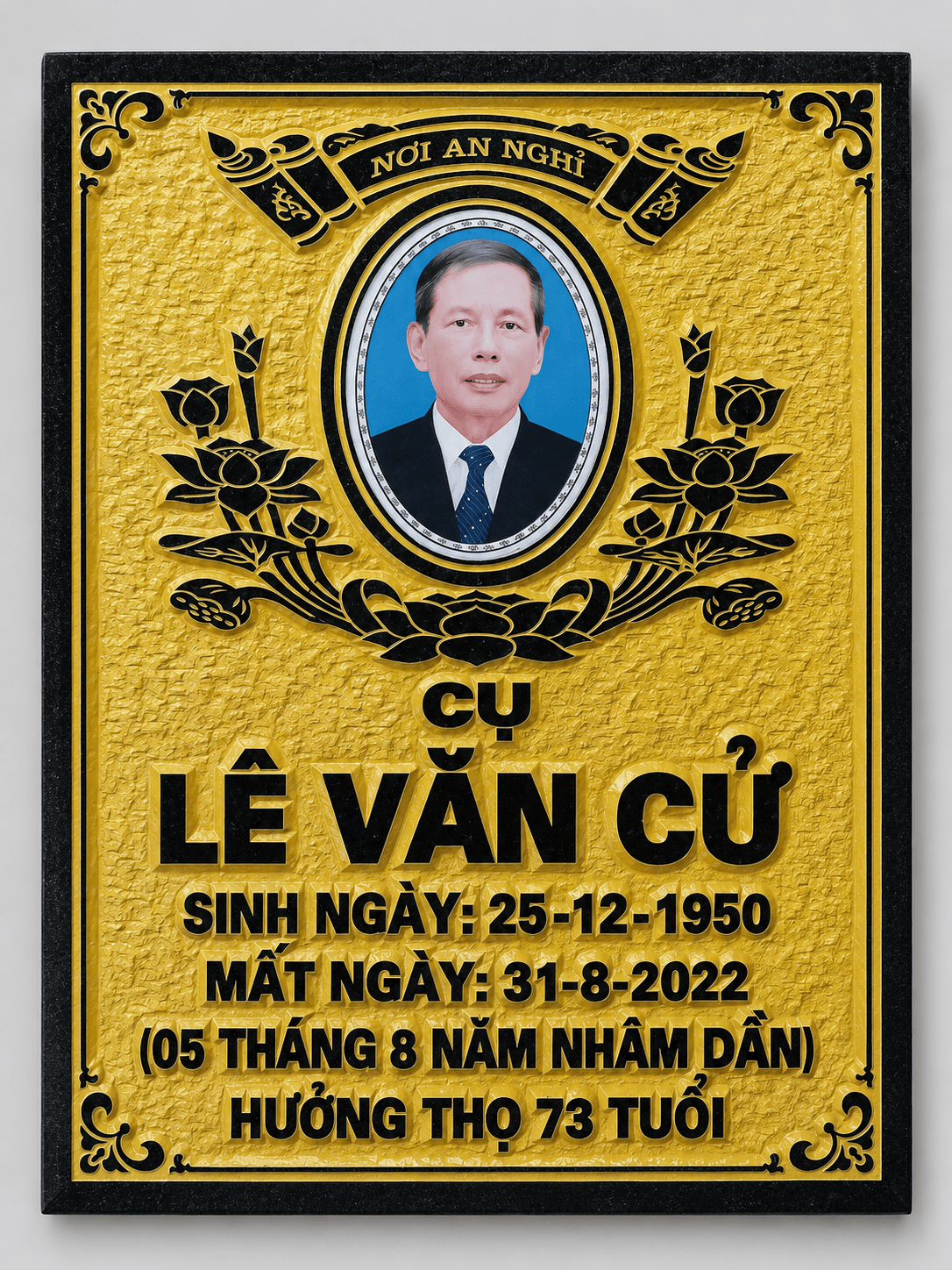 Bia mộ chữ nổi khắc tay - mẫu thiết kế 1 của Cơ Sở Trần Lưu